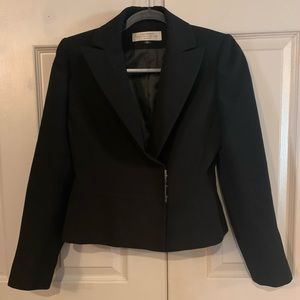 Black Tahari Arthur S. Levine Black Blazer Size 2P